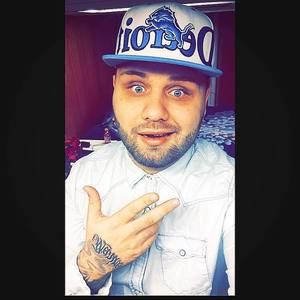 Meet your Posher, Firas